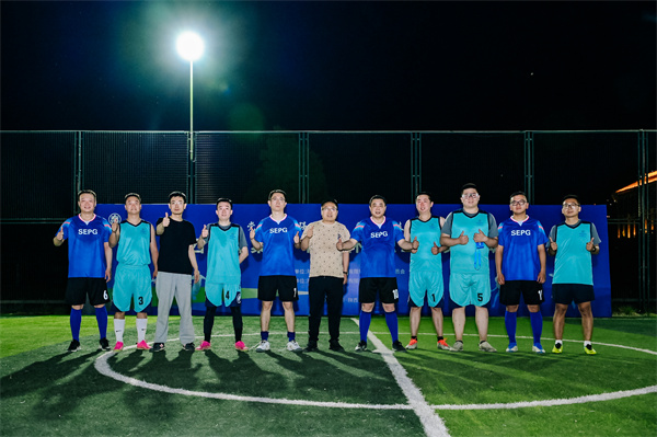 1748589404949668HH1y.jpg DAN3492.jpg